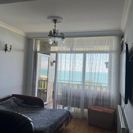 Apartment Rustaveli 57 Batumi Zewnętrze zdjęcie
