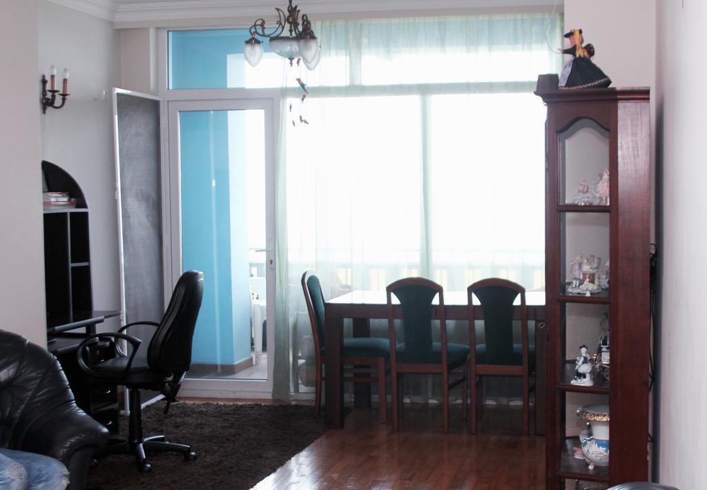 Apartment Rustaveli 57 Batumi Zewnętrze zdjęcie