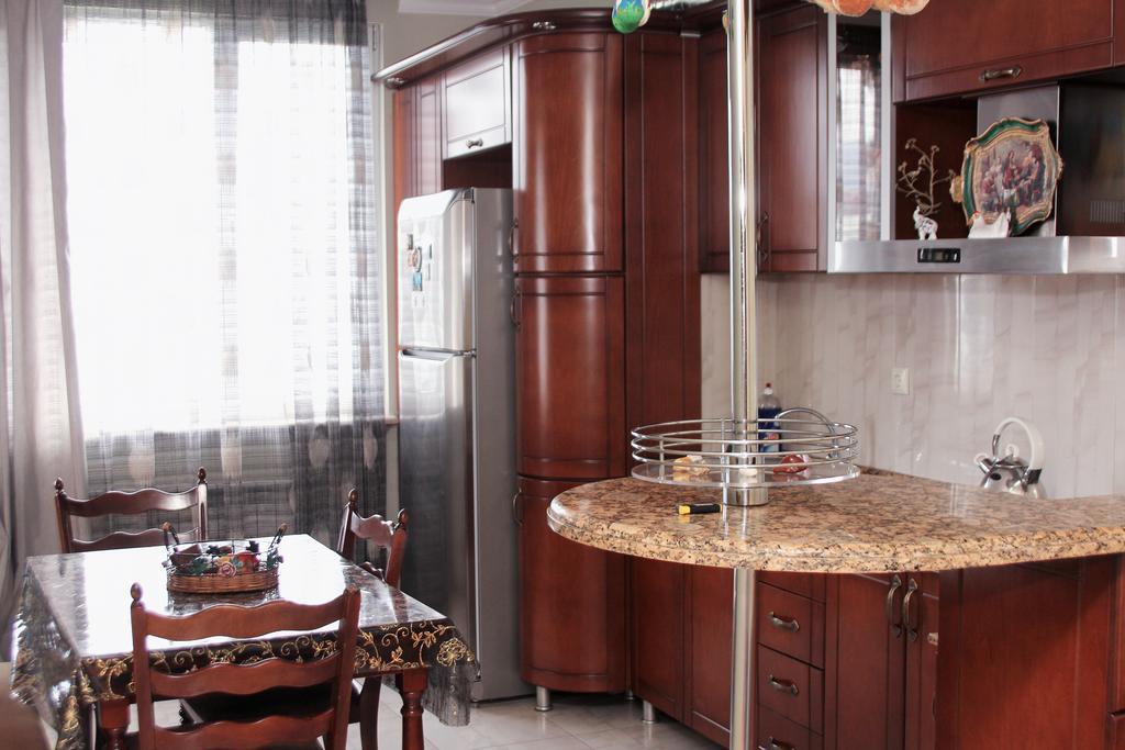 Apartment Rustaveli 57 Batumi Zewnętrze zdjęcie