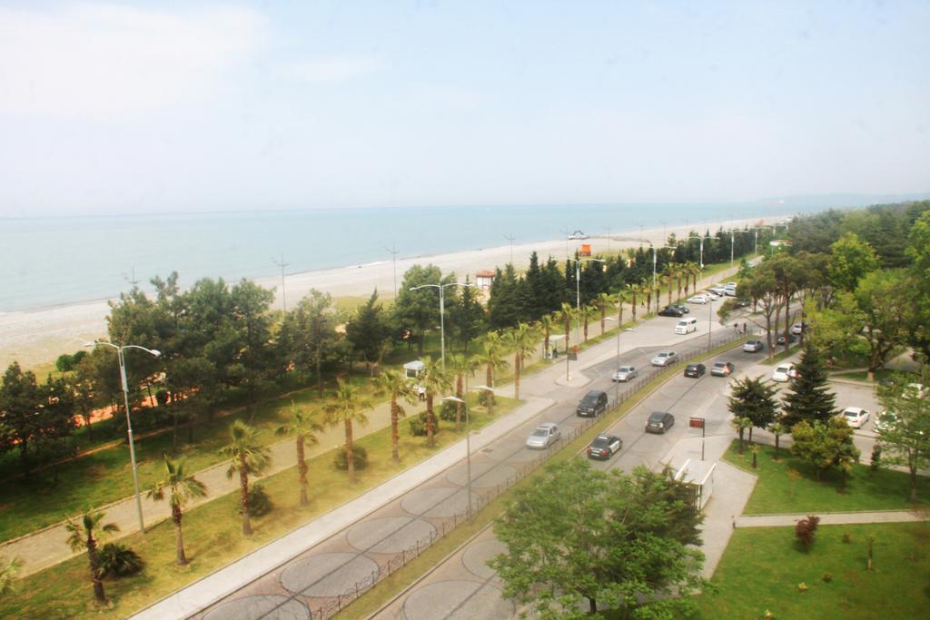 Apartment Rustaveli 57 Batumi Zewnętrze zdjęcie