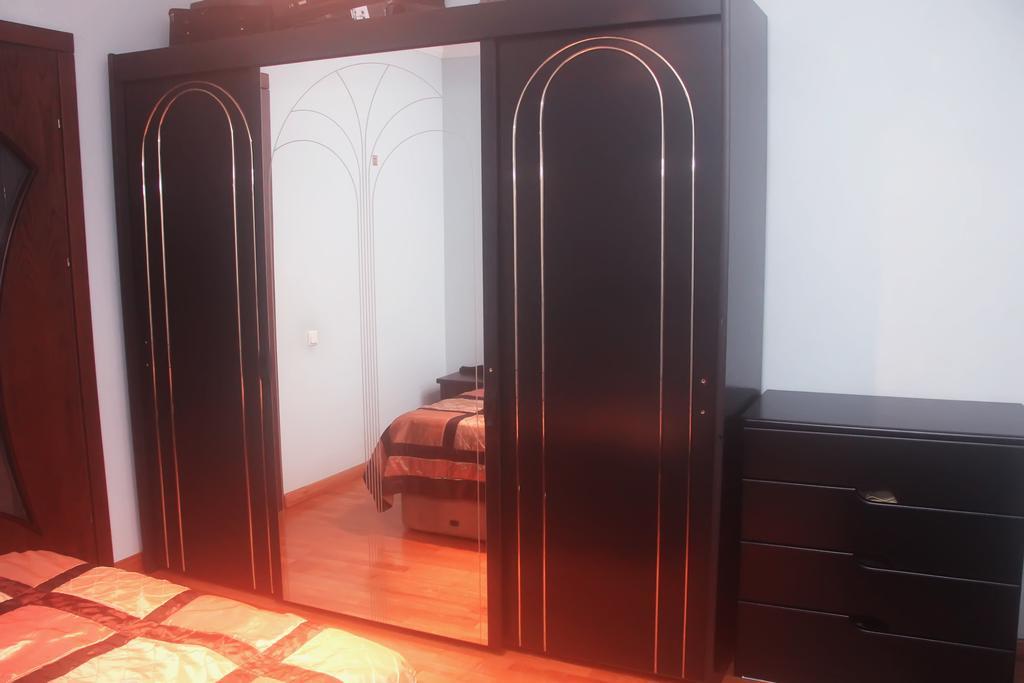 Apartment Rustaveli 57 Batumi Zewnętrze zdjęcie